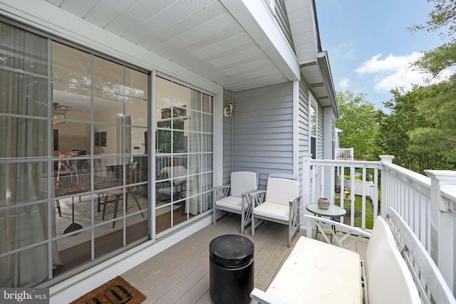2706 Wimbledon Way, Blackwood, NJ 08012 - view of balcony