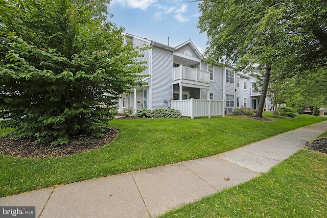 2706 Wimbledon Way, Blackwood, NJ 08012 - view of community with a yard