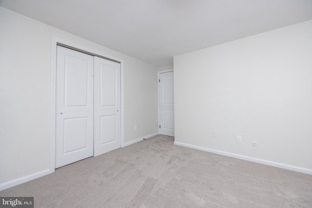127 Toledo Ln, Willingboro, NJ 08046 - unfurnished bedroom featuring carpet, baseboards, and a closet
