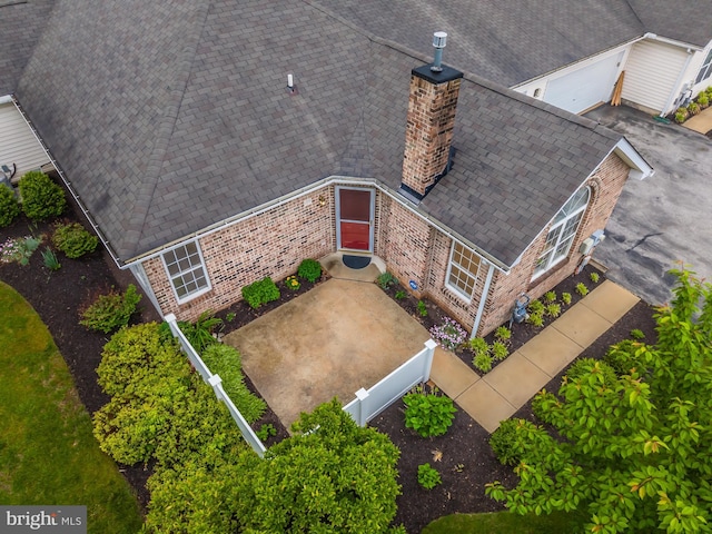 aerial view of property and surrounding area