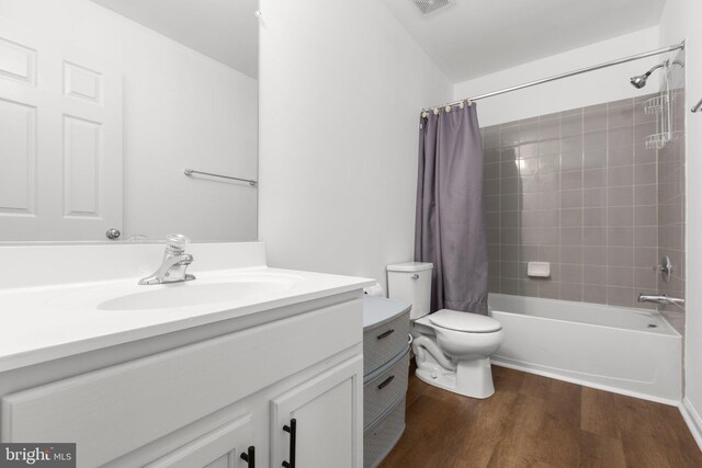 27 Hopkins Branch Way, Fredericksburg, VA 22406 - full bathroom featuring vanity, shower / tub combo, and wood finished floors
