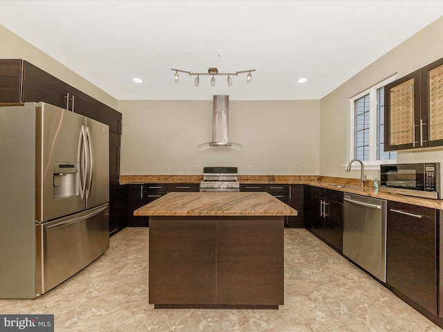 18312 Bailiwick Pl, Germantown, MD 20874 - kitchen with appliances with stainless steel finishes, wall chimney exhaust hood, a center island, a sink, and recessed lighting
