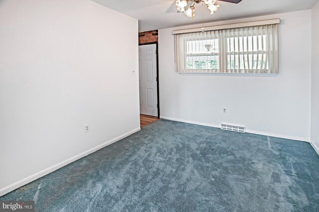 40 Ivy Ln, New Castle, DE 19720