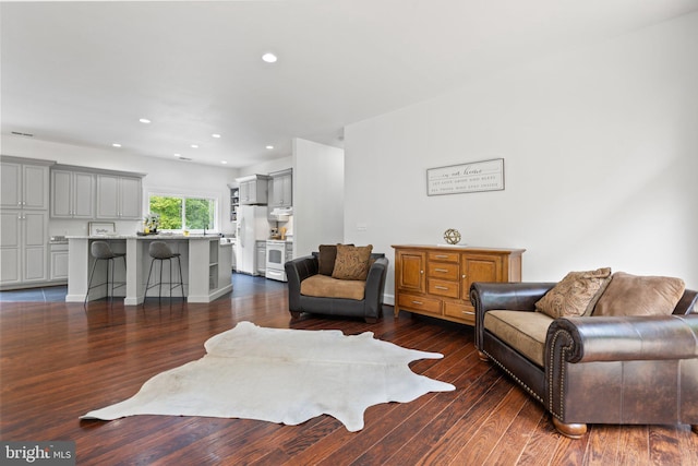 94 Tomahawk Way, Linden, VA 22642 - living area featuring dark wood finished floors and recessed lighting