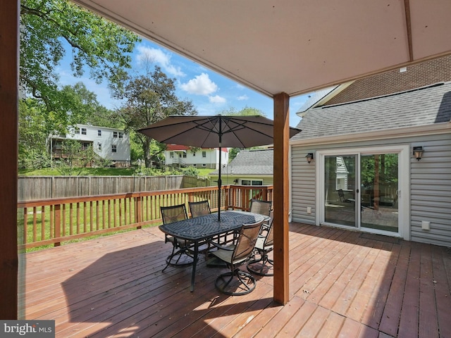 6924 Jefferson Ave, Falls Church, VA 22042 - wooden deck with outdoor dining area and a fenced backyard