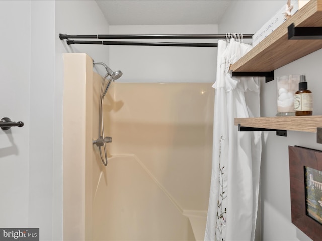 117 76th St Unit 302, Ocean City, MD 21842 - bathroom featuring curtained shower