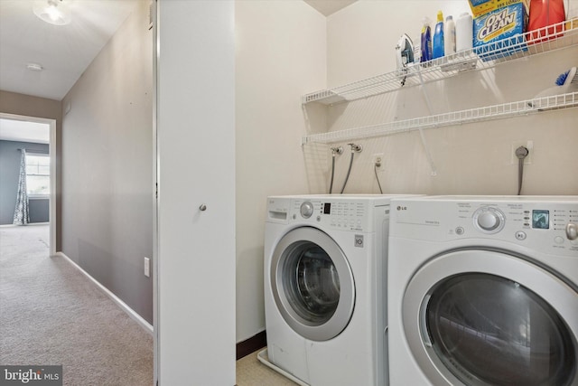 131 Red Haven Dr, North Wales, PA 19454 - clothes washing area with carpet flooring, independent washer and dryer, and baseboards