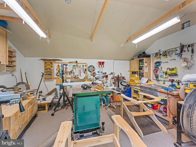 129 Kingston Rd, Cheltenham, PA 19012 - garage with a workshop area