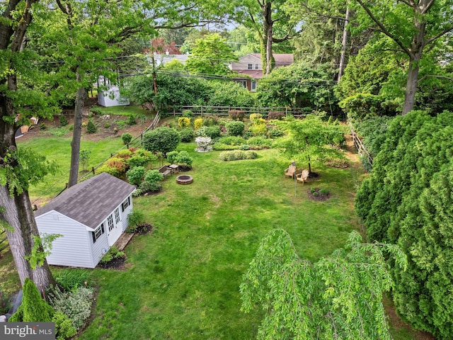 129 Kingston Rd, Cheltenham, PA 19012 - view of yard with an outdoor structure