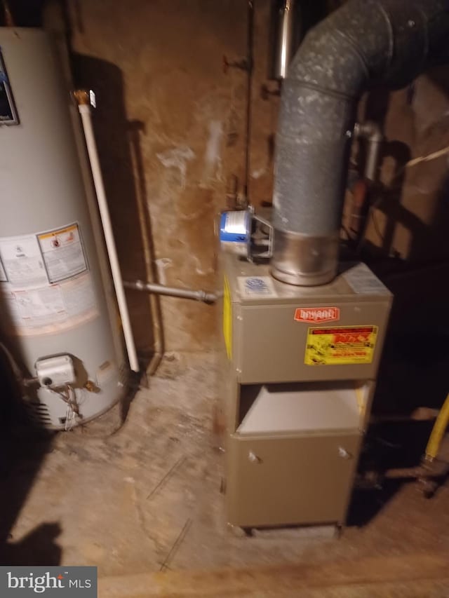 8231 Craig St, Philadelphia, PA 19136 - utilities with water heater
