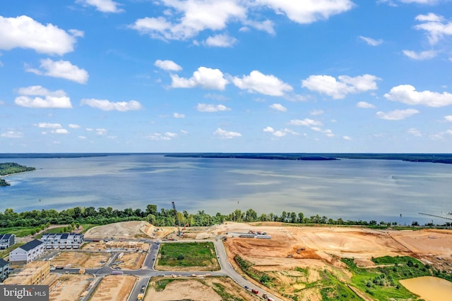 1552 Meadowlark Glen Rd, Dumfries, VA 22026 - bird's eye view of a large body of water
