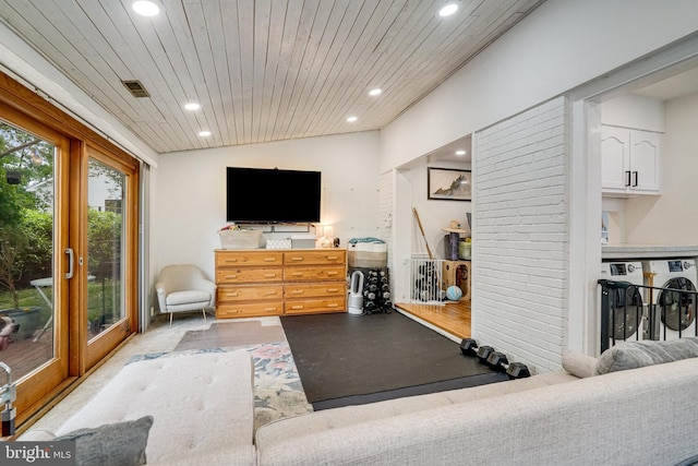 8102 Wingfield Pl, Alexandria, VA 22308 - living area featuring recessed lighting, wooden ceiling, and vaulted ceiling