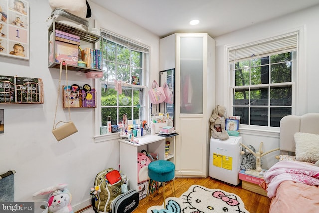 8102 Wingfield Pl, Alexandria, VA 22308 - bedroom featuring multiple windows, light wood finished floors, and recessed lighting