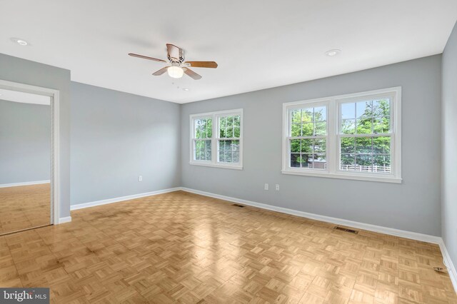 2836 Beechtree Ln, Woodbridge, VA 22191 - unfurnished room with baseboards, ceiling fan, and recessed lighting