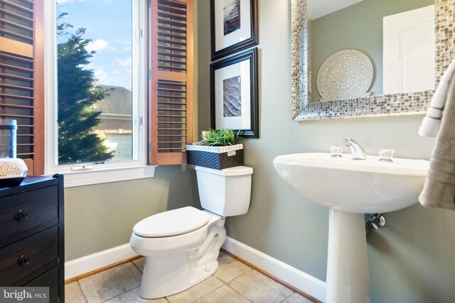 20550 Wildbrook Ct, Ashburn, VA 20147 - bathroom with baseboards and toilet