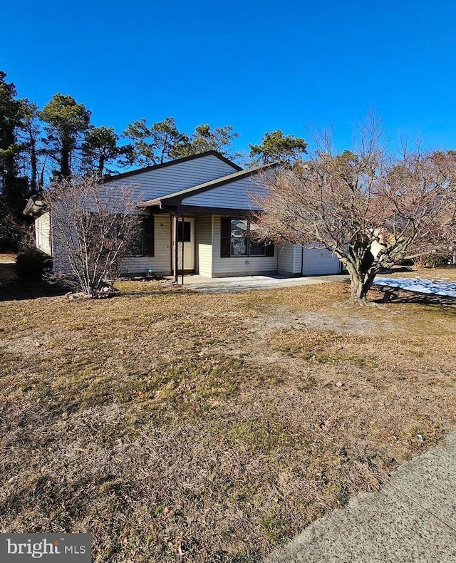 24 Mariner Pl, Brick, NJ 08723 - view of front of property with a front lawn