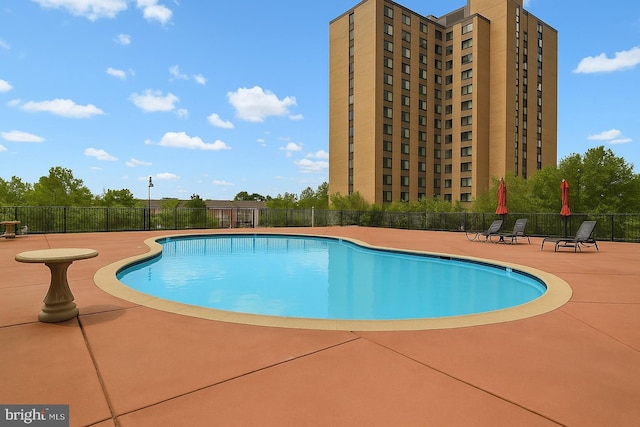 205 E Joppa Rd Unit 608, Towson, MD 21286 - community pool with a patio area