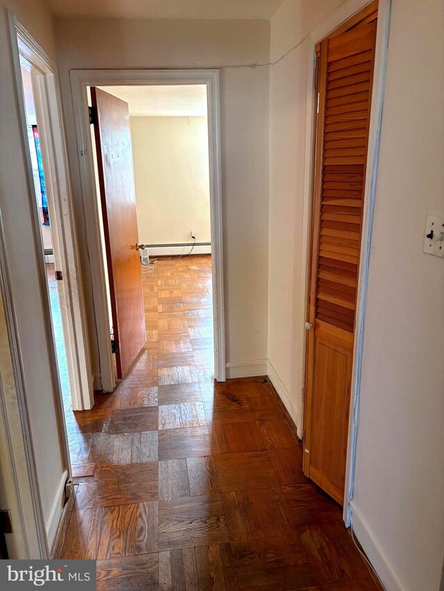 446 N Daggett St, Philadelphia, PA 19151 - corridor with baseboards