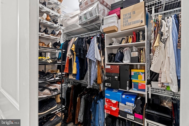1807 N 27th St, Philadelphia, PA 19121 - view of walk in closet