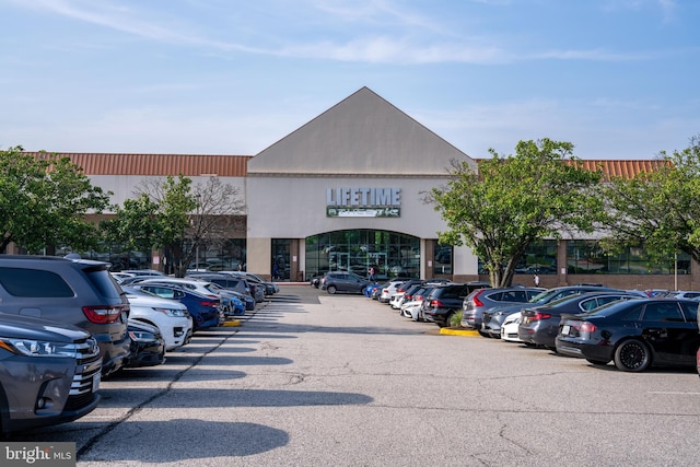 3901 Bradwater St, Fairfax, VA 22031 - view of commercial location with uncovered parking