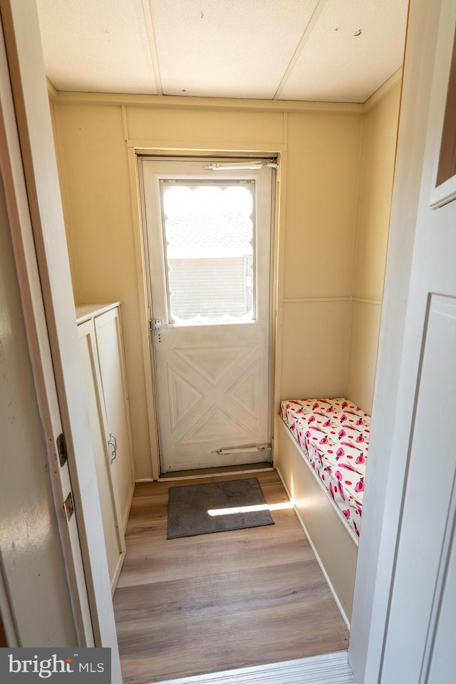 334 Windsor St, Wyomissing, PA 19610 - doorway with wood finished floors