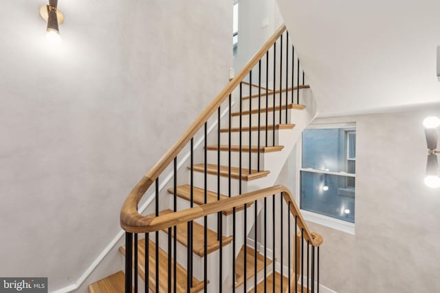 728 S Warnock St, Philadelphia, PA 19147 - view of staircase
