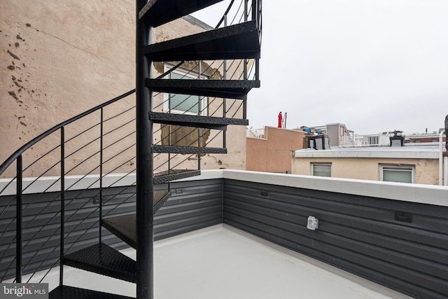 728 S Warnock St, Philadelphia, PA 19147 - view of stairs