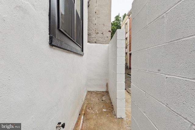 728 S Warnock St, Philadelphia, PA 19147 - detailed view of stucco siding