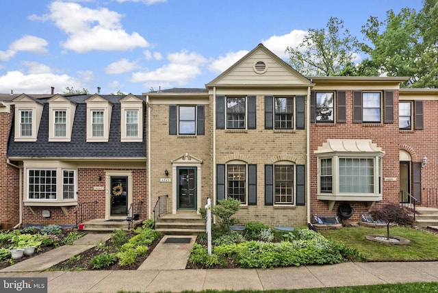 4849 Carriagepark Rd, Fairfax, VA 22032 - townhome / multi-family property featuring brick siding