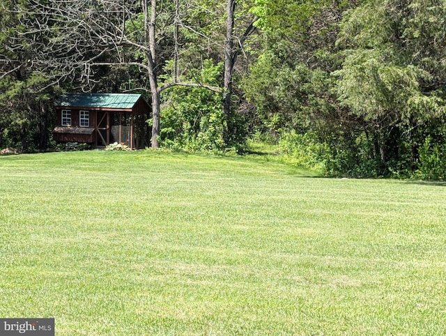 15920 River Bend Ct, Williamsport, MD 21795 - view of green lawn featuring an outbuilding