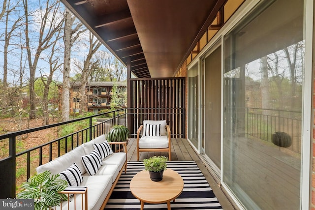 10167 Fair Woods Dr Unit 310, Fairfax, VA 22030 - balcony with an outdoor hangout area