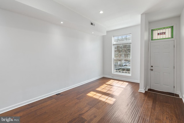 2514 Ashland Ave, Baltimore, MD 21205 - entrance foyer with wood finished floors, baseboards, and recessed lighting