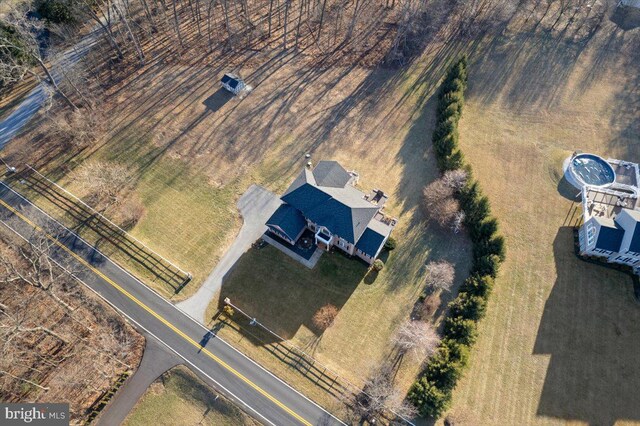 aerial view of property and surrounding area