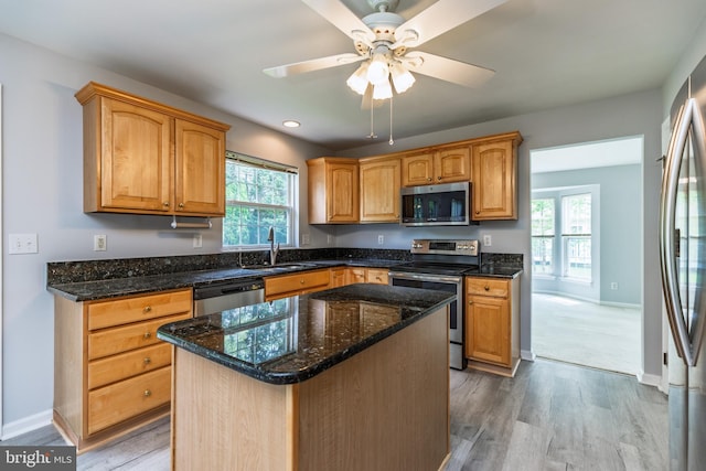 460 Preakness Run, Newark, DE 19702 - kitchen with appliances with stainless steel finishes, a sink, healthy amount of natural light, light wood-style flooring, and recessed lighting