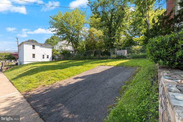 4914 22nd St N, Arlington, VA 22207 - view of yard