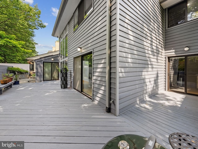 11041 Solaridge Dr, Reston, VA 20191 - view of deck