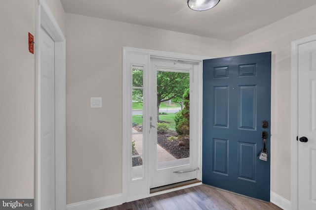 66 Cypress Pl, Newtown, PA 18940 - foyer entrance with wood finished floors and baseboards
