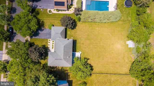 55 Cambridge Way, Princeton Junction, NJ 08550 - drone / aerial view of a pool