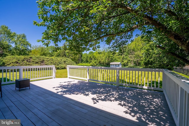 55 Cambridge Way, Princeton Junction, NJ 08550 - deck with a yard