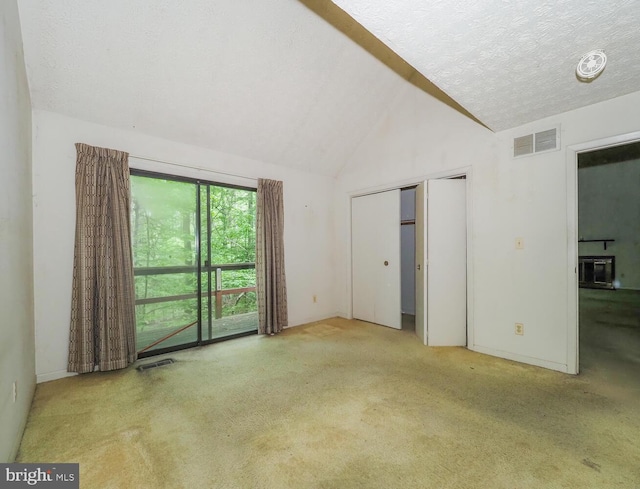 524 Ridge Rd, Annapolis, MD 21401 - carpeted empty room with lofted ceiling and baseboards