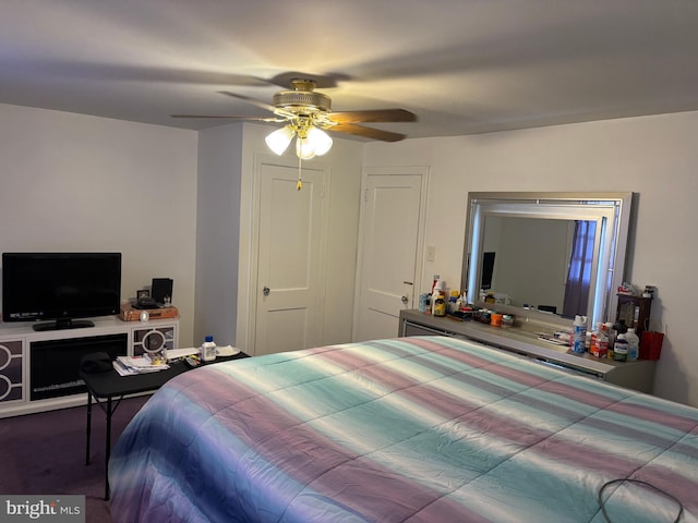 bedroom with a ceiling fan