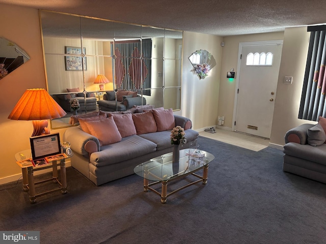 living area with carpet floors and baseboards