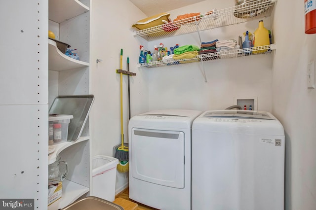 455 Creeks End Ln, Stevensville, MD 21666 - laundry area with washing machine and dryer