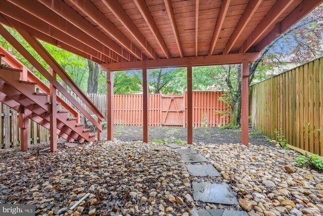 10903 Pebble Run Dr, Silver Spring, MD 20902 - fenced backyard with stairs
