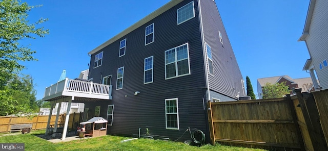 1422 Silver Oak Ln, Arnold, MD 21012 - back of house featuring a wooden deck and a patio area