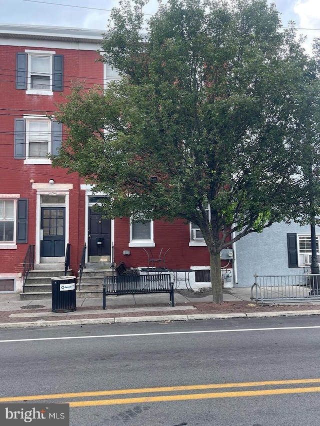 138 W 4th St, Bridgeport, PA 19405 - view of front of property featuring entry steps and cooling unit