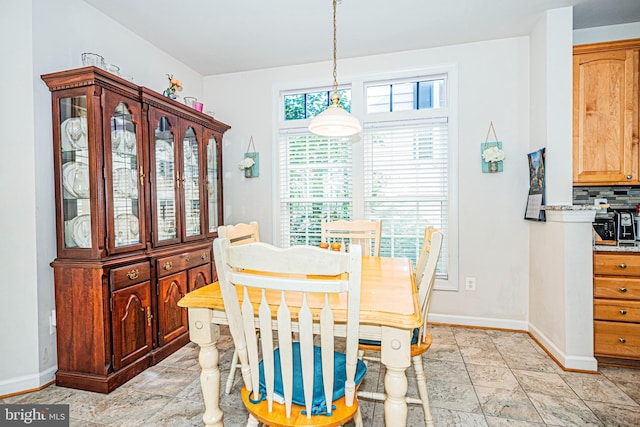 9 Webster Hill Ct, Clarksburg, MD 20871 - dining room with baseboards