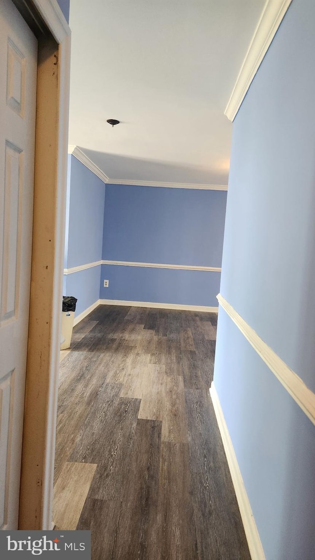 801 S Greenthorn Ave, Sterling, VA 20164 - bonus room featuring wood finished floors and baseboards