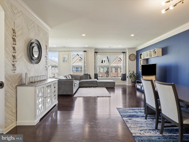 living area with crown molding, baseboards, wood finished floors, and recessed lighting