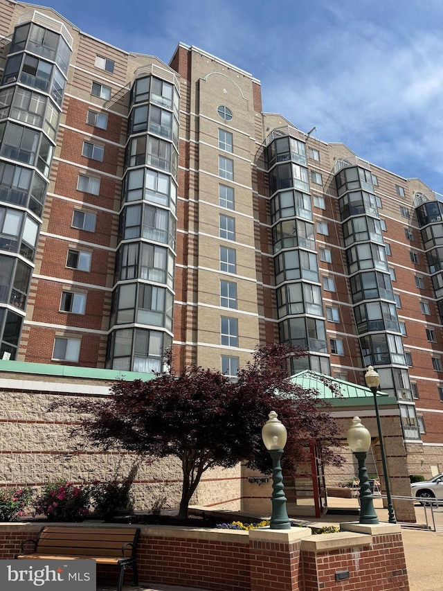24 Courthouse Sq Unit 710, Rockville, MD 20850 - view of apartment building / complex